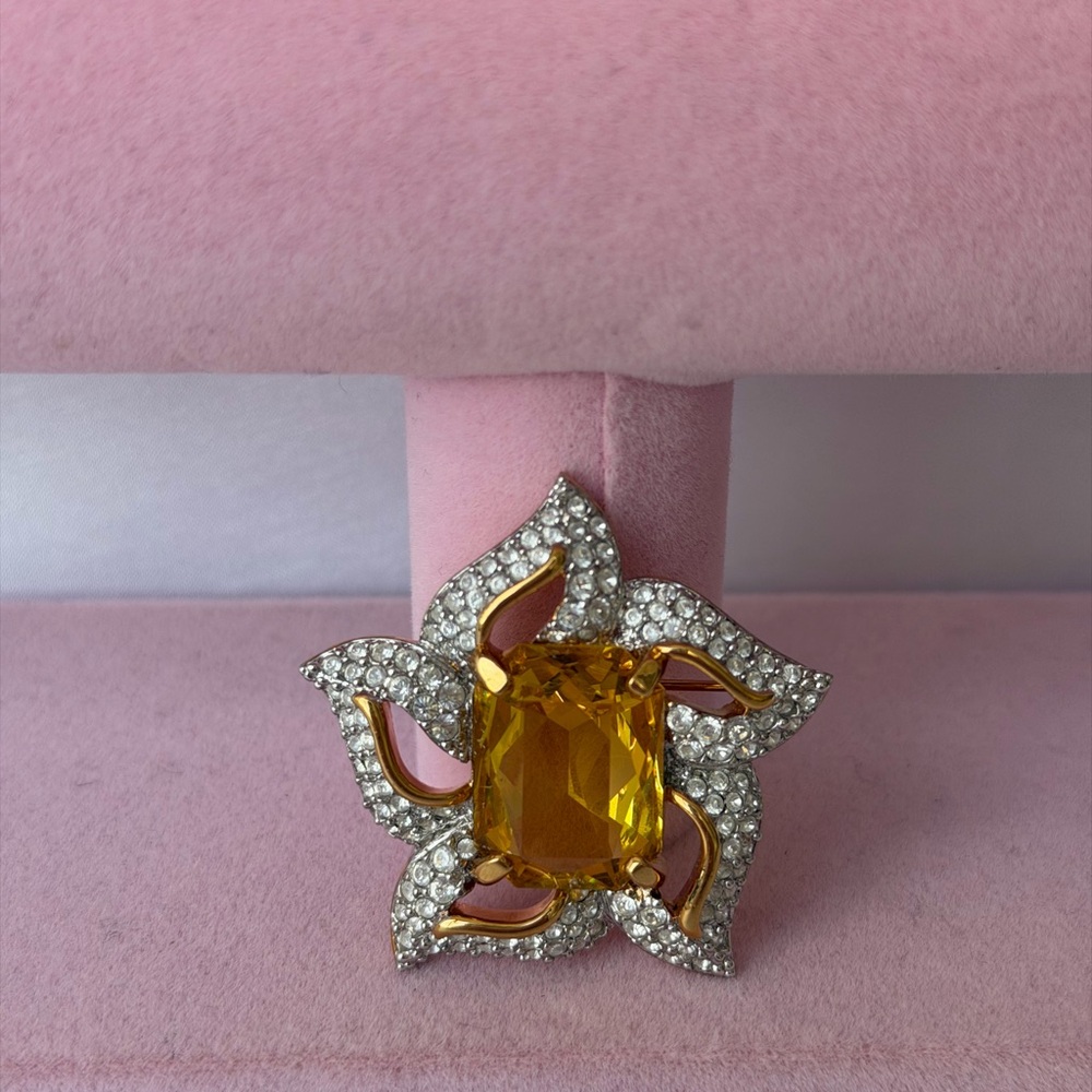 SIGNED SWAROVSKI GOLD PLATED GOLDEN CITRINE  PIN